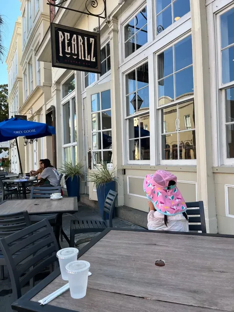 Charleston Food Guide Part 2: Pearlz Oyster Bar Review 🦪