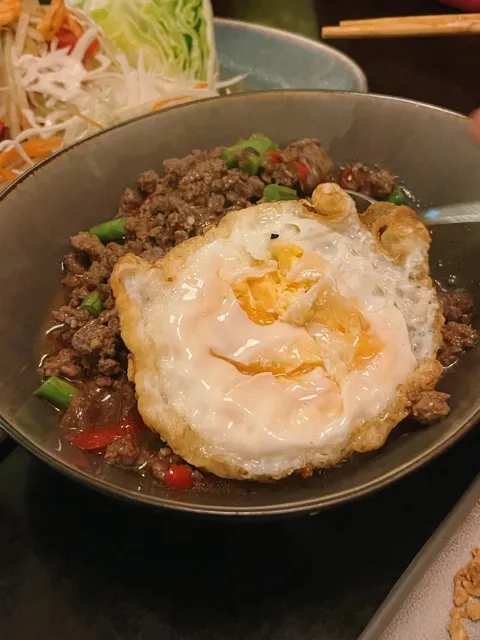 🇩🇪 BERLIN | Can’t stop eating this authentic Thai restaurant! 🍛🔥