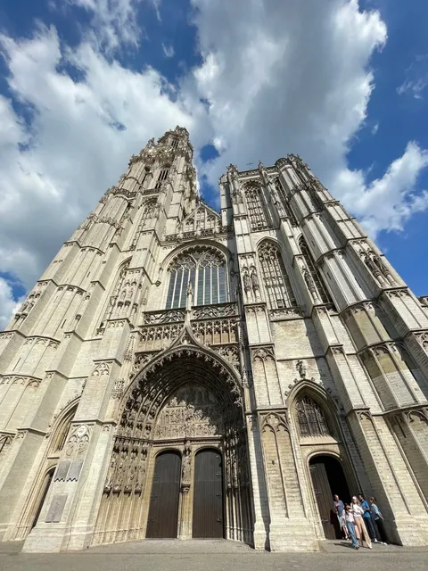 🇧🇪 Antwerp | A Quirky Encounter in Chinatown