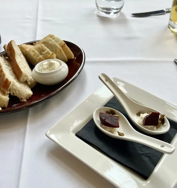 Restaurant e18hteen's seafood is superb