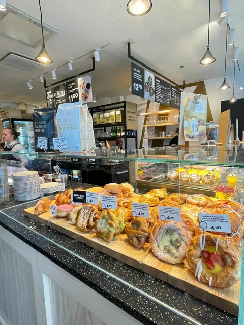 Finland's Coffee Shop FAZER CAFE ☕🍰
