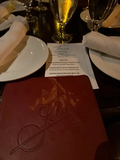 Boston Exploration | The Vibe at Saloon 🥂