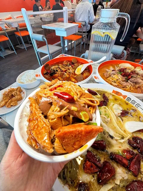 LA’s Modern Obsession… 🍲💘