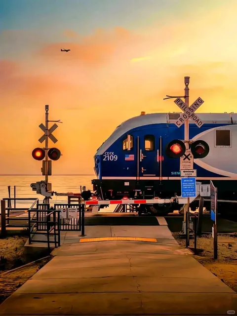 ​​🌴 San Clemente - LA's Hidden "Spanish" Coastal Paradise​​ 🌊✨