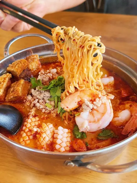 Delicious & Affordable Thai Gem 🇹🇭 Right Here in Pasadena!!!