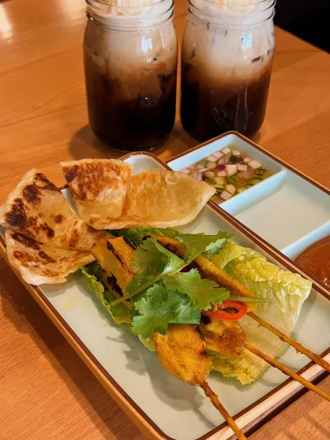 NYC’s New Thai Spot Already Packed! 🍛🔥