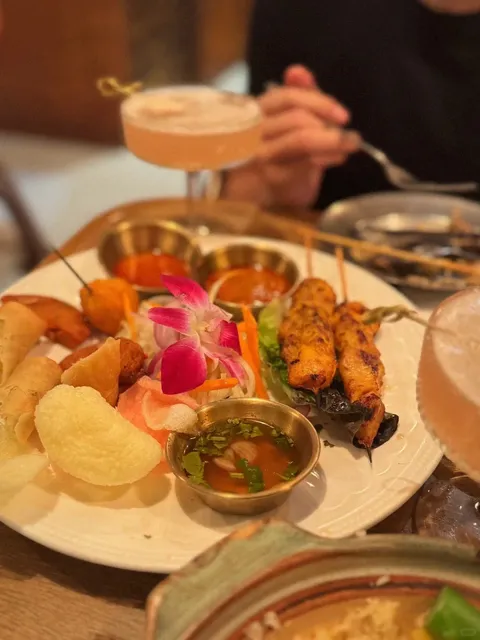 New York Midtown West 4.8-Rated Popular Thai Cuisine: Elephant Ear 🍃