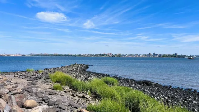 A Stunning Sunset Park in Flushing 🌇