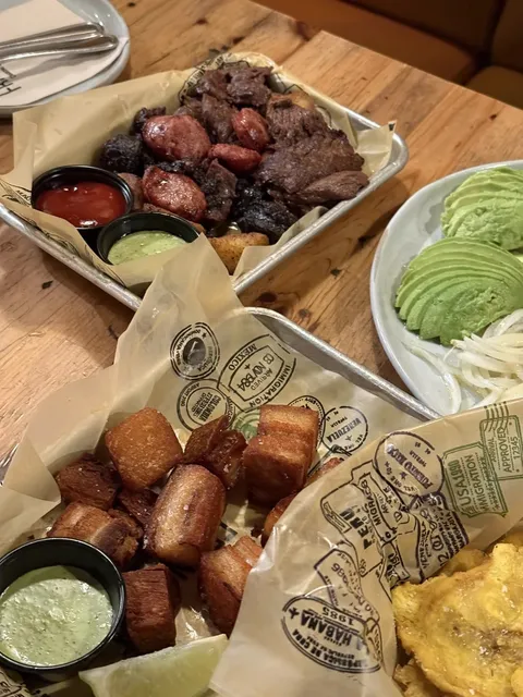 Miami’s Venezuelan 🇻🇪 Cuisine First Try