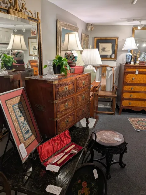 Beacon Hill - Where Cobblestones Meet Colonial Dreams 🏡✨  