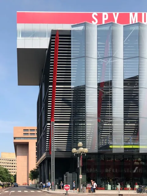 Washington D.C. | International Spy Museum: A Brazenly "Disguised"