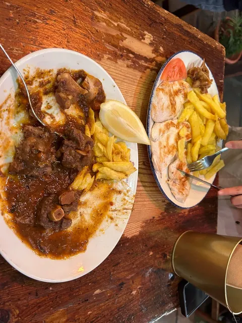 🇪🇸 2 Days & 1 Night in Seville: Budget Travel Guide for Students