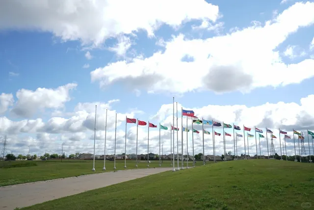 🇨🇦 Cross-Canada Road Trip | Winnipeg Highlights