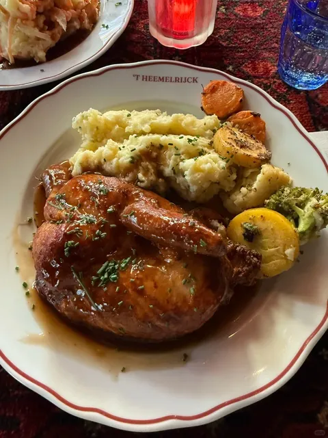 🇳🇱 Ultra-Authentic Dutch Food in Amsterdam!