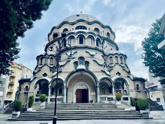 🇧🇬 Sofia Travel Guide: Where History Meets Balkan Charm! ✨