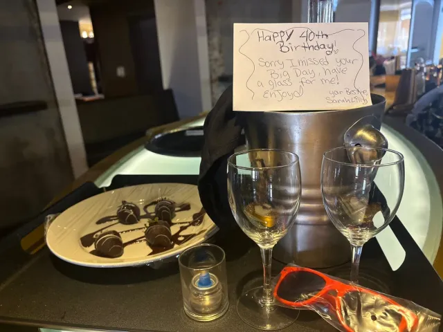 The Best Customer Service! 🌟🥂