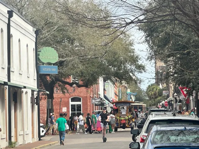 📍Savannah Check-in & City Walk One-Day Tour