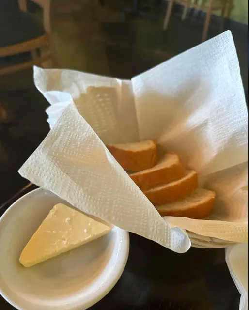 Edmonton | Oliveto Trattoria - A Heavenly Italian Hideaway