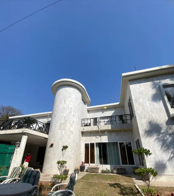 A Day in Islamabad: From Mega Malls to Mountain-View Dining