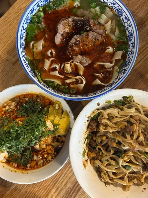 This noodle shop in Chicago I only recommend to close friends! 🤫