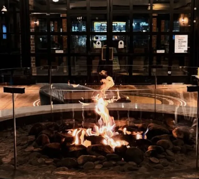 🎓 Graduate Minneapolis | A Stylish & Academic-Themed University Hub