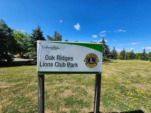 🇨🇦 RH North's Hidden Gem: Oak Ridges Lions Club Park 🌳✨
