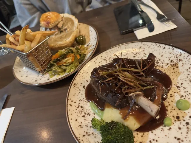 🌟 Belfast’s Must-Try Irish Dining Gem: Darcy’s Belfast