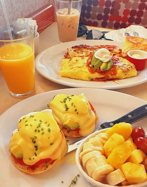 Palm Springs Food Guide 🌴🌵🪵  