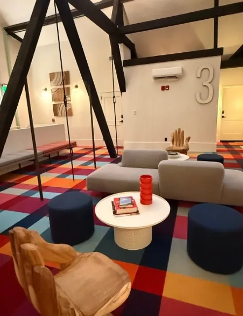 The Russell Hotel: A Dreamlike Experience!