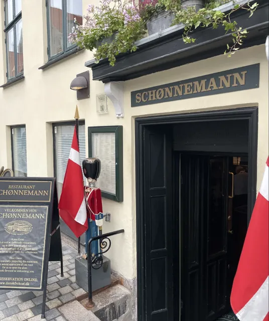 🇩🇰 Copenhagen | Checking in at a Danish Classic Restaurant (Highly R