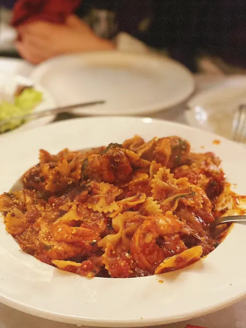 La Scarola｜Chicago’s Hidden Gem Celebrity-Wall Italian Restaurant 🧱🌟