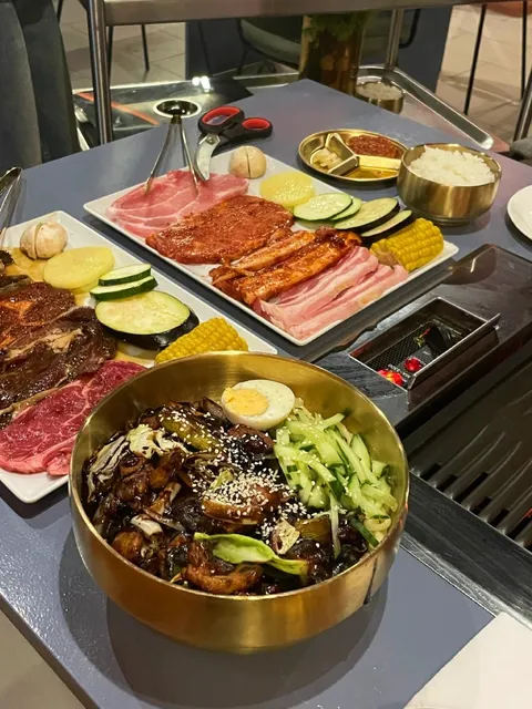 Berlin Diary | A BBQ Spot Where You Can Feast for €30 Per Person