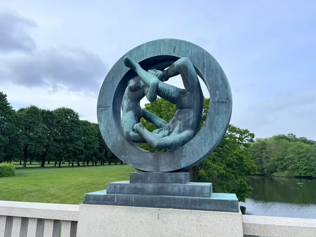 🗿🌿Oslo’s Vigeland Sculpture Park: Where Humanity Meets Art 🌿