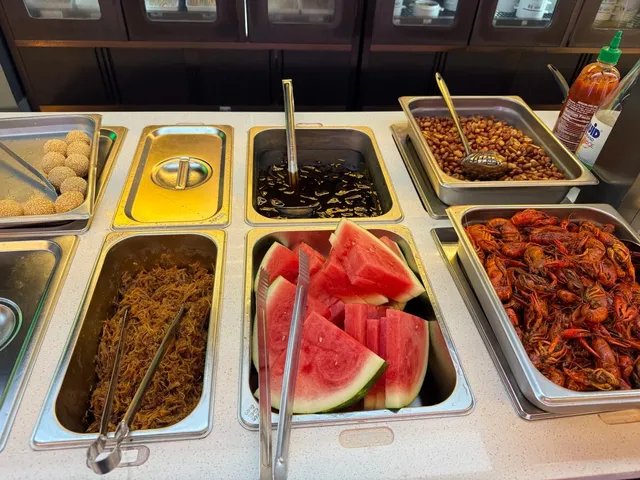 📍 Snow Crab Legs at MLBB Hot Pot! 🦀