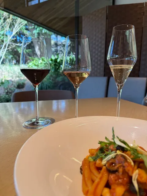 Daily Snippets | Dining 🍽️