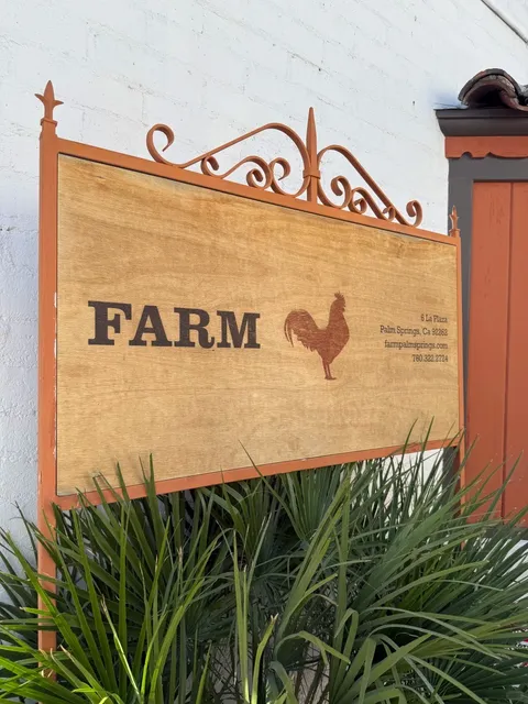 CA｜Dog‑Friendly Brunch at a Palm Springs Hotspot 🐾🌴