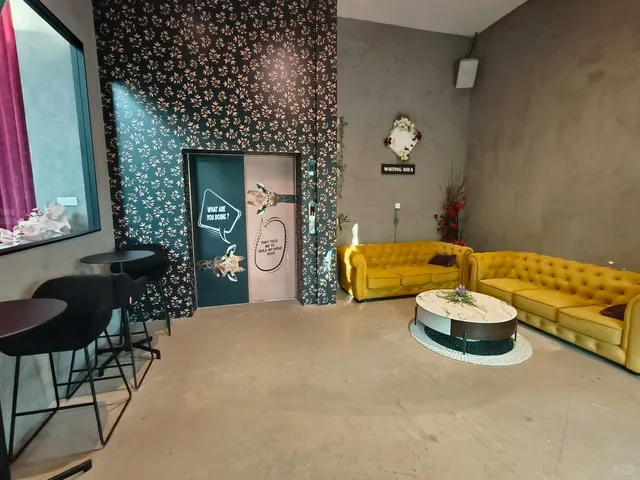 Tribuildz Café Mount Austin: A Cozy Gem with Live Music & Great Vibes!