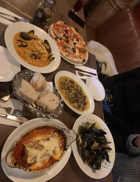 🇬🇧 Newcastle eats and shops