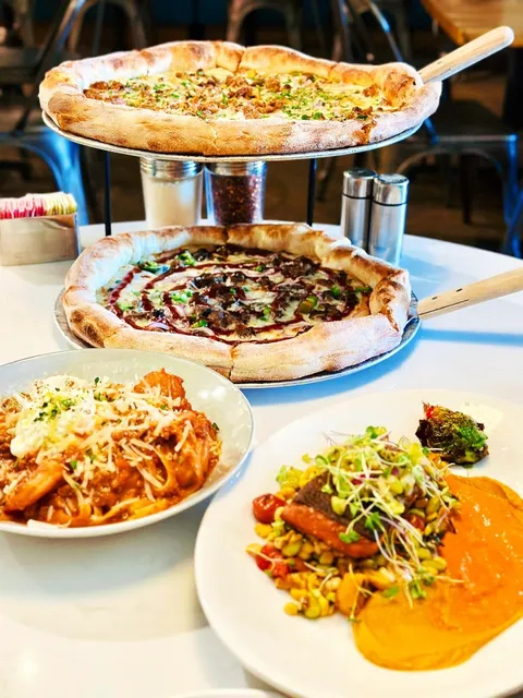 Dallas Italian San Daniele Pistachio Sausage Pizza