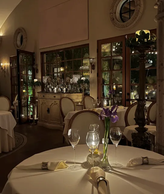 Cafe Monarch, the top-rated restaurant in Phoenix for ten meals