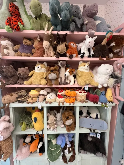 🇫🇷 Poitiers, You’ve Got Jellycat Too! 🧸💖