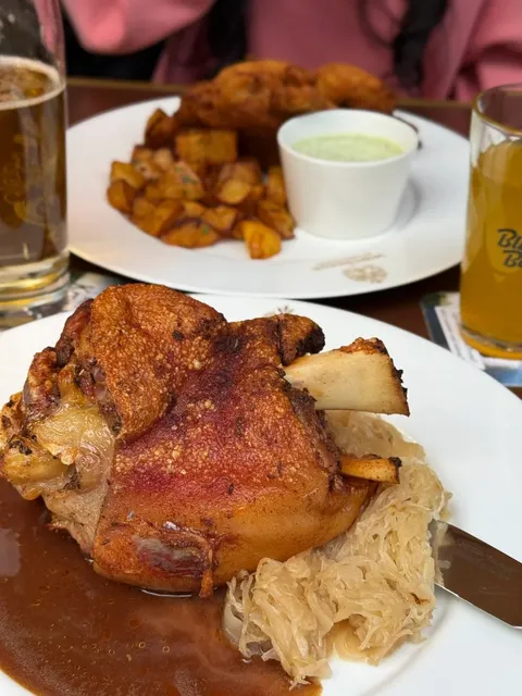 🇩🇪 Frankfurt | A German Feast That Made Us Scream with Delight!🍖🍖