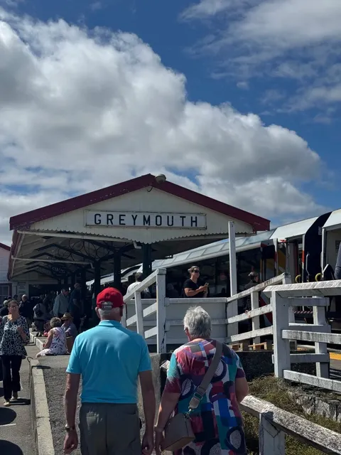 🇳🇿 Christchurch → Greymouth: 2-Day Train + Road Trip Guide