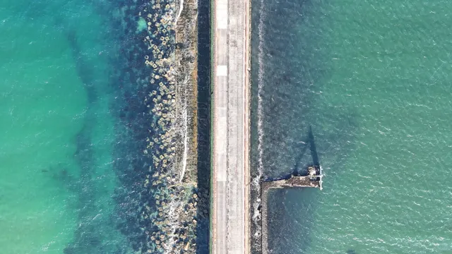 🌊 8 miles north of Newcastle! 