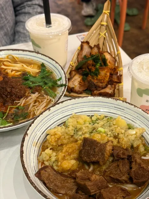 London | Brick Lane's Legendary Potato Mash Noodles 🥔🤤