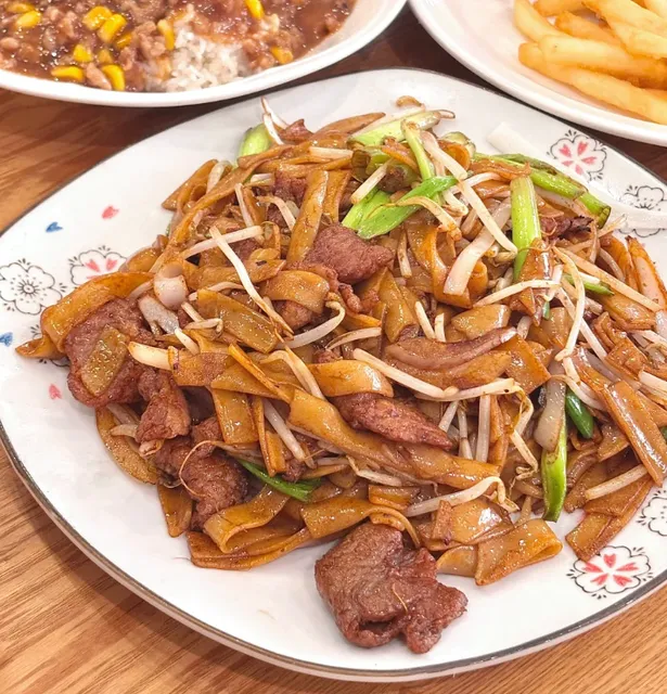 Richmond's Best-Kept Secret: Hong Kong-Style Cafe Perfection! 🍜☕