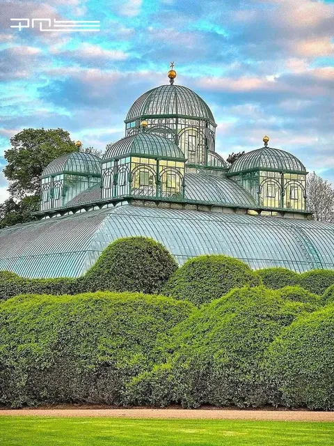 Spring! It’s the perfect time to daydream in a place like this