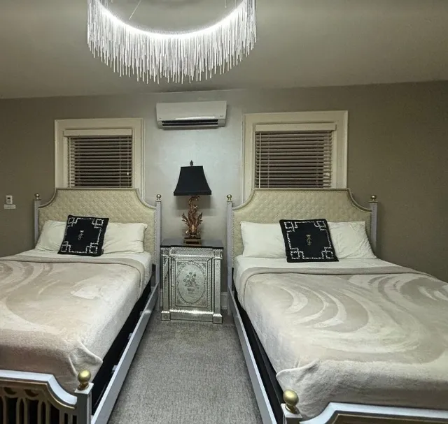 Adult-Exclusive Vintage Romance