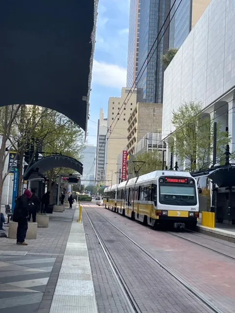 🌟 55-Year-Old Aunt Explores Dallas Solo — No English Needed!