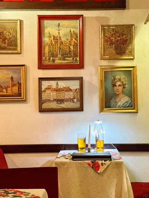 Must-Eat in Warsaw Old Town